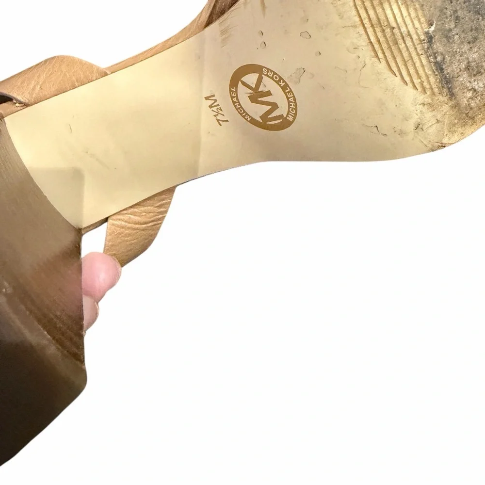 Michael‎ Kors Tan Platform Heels